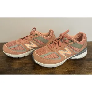 New‎ Balance 990v5 Size 1.5 Pink And Grey