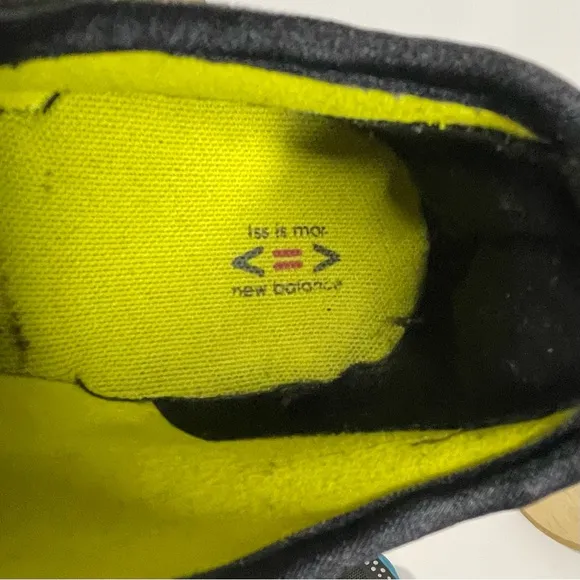 New Balance Minimus Vibram Running Shoes Women’s 8 WT20 Black Blue Yellow Trail