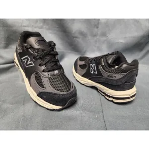 New Balance Toddlers 2002 Sneakers IC2002BK Lace Up Black Size 8 NEW IN BOX!