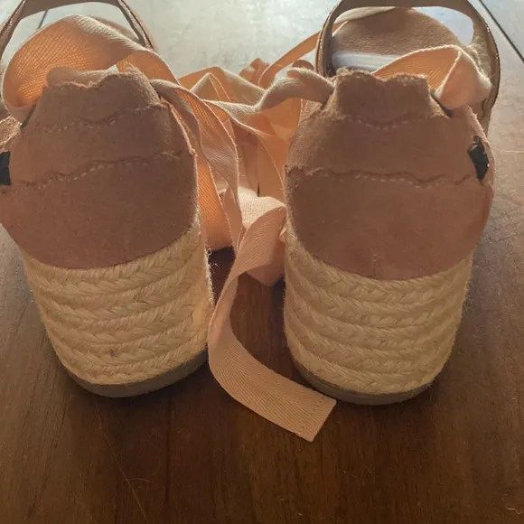 New: Canella Brand Espadrilles in soft pink size 7