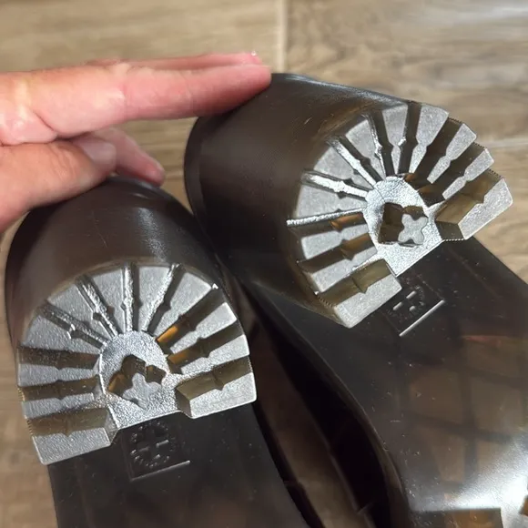 New! {Dr. Martens} AVERIL ARCADIA HEELED ANKLE BOOT | sz 7