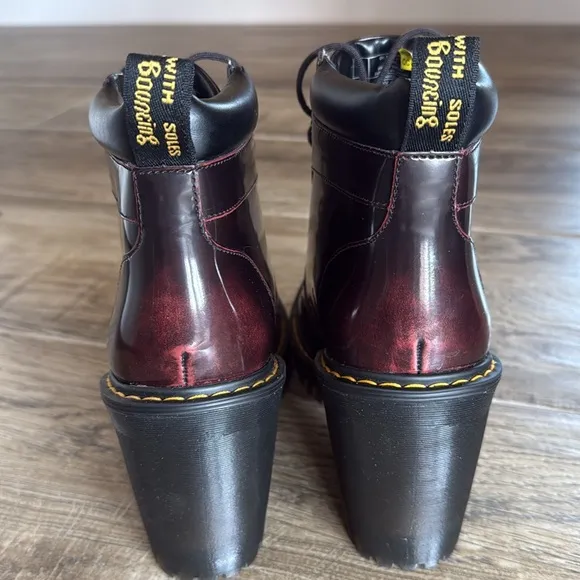 New! {Dr. Martens} AVERIL ARCADIA HEELED ANKLE BOOT | sz 7