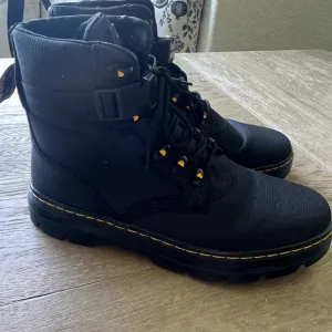 NEW Dr.Martens COMBS TECH POLY CASUAL BLACK LEATHER BOOTS size 12