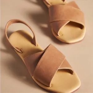 NEW IN BOX Nisolo All-Day Cross Strap Sandal in Almond, Size 7
