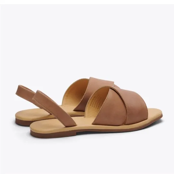 NEW IN BOX Nisolo All-Day Cross Strap Sandal in Almond, Size 7