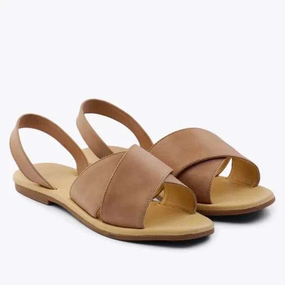 NEW IN BOX Nisolo All-Day Cross Strap Sandal in Almond, Size 7