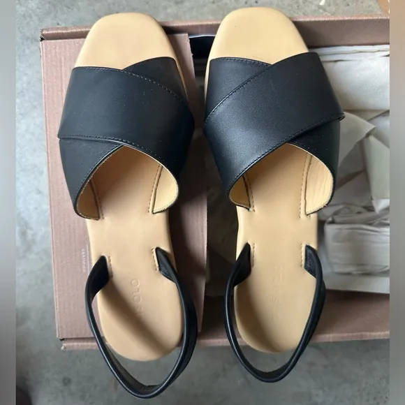 NEW IN BOX Nisolo All-Day Cross Strap Sandal in Black, Size 8