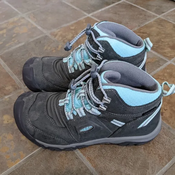 New Kids Ridge Flex Hiking Boot