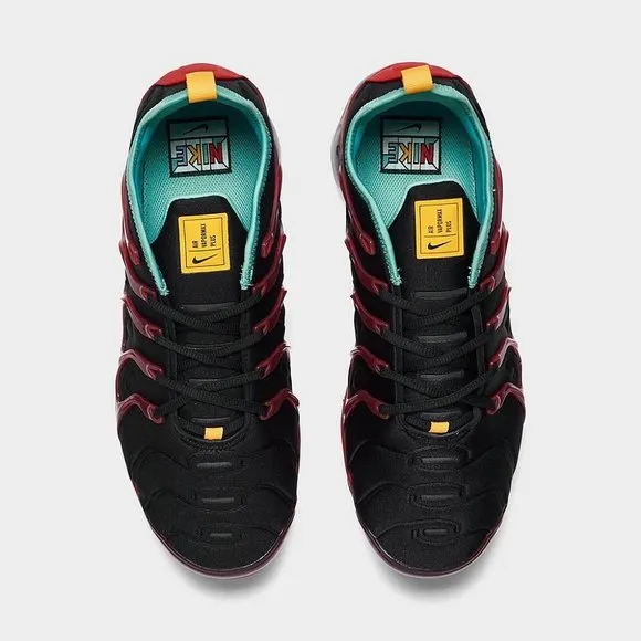 New Nike Men's Air Vapormax Plus Black/University Gold Running Shoes Size 8