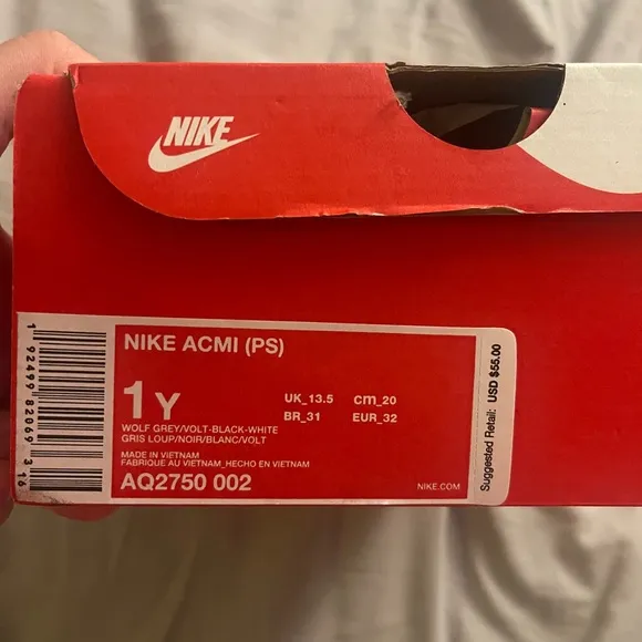 NEW! Nike wolf gray nike acmi running shoes for kids