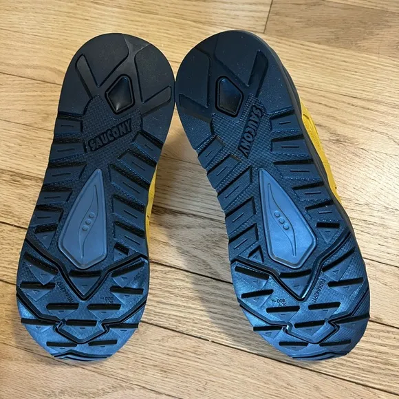 NEW Saucony Grid Shadow 2 GTX Shoes.Yellow Black Grey Gore-Tex