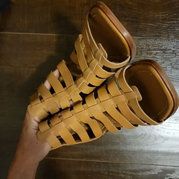 NEW Sofft Stratford Sandals Womens 11 Gladiator Bohemian Contemporary Casual