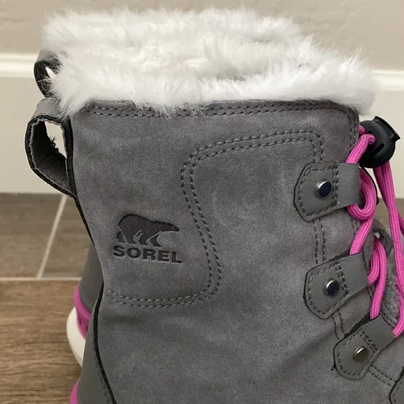 NEW Sorel Explorer Girls Weatherproof Boots Size 7