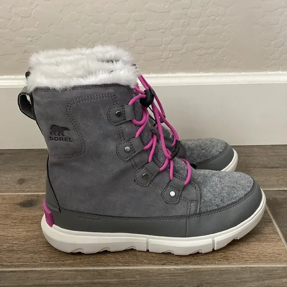 NEW Sorel Explorer Girls Weatherproof Boots Size 7