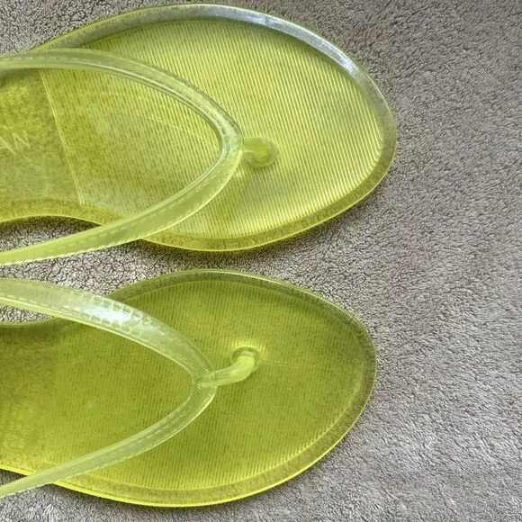 NEW Stuart Weitzman Summer Jelly Electric Lime Sandal Women 7 B Slingback Thong