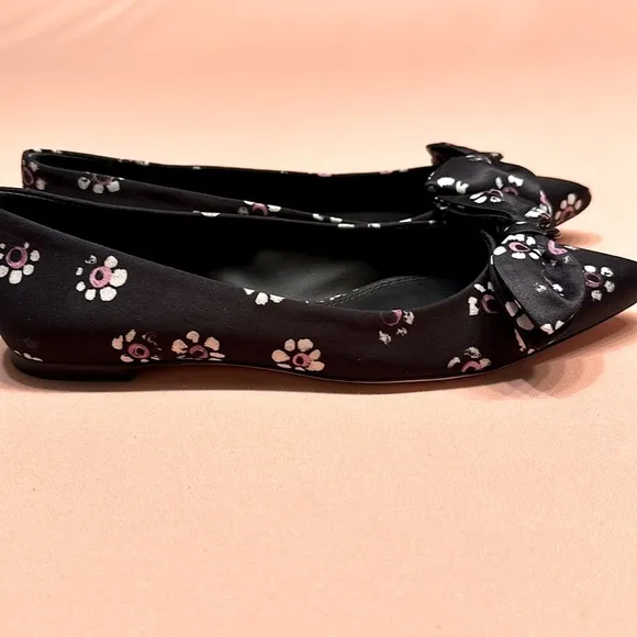New Tory, Burch floral satin flat shoes.  Size 7 1/2