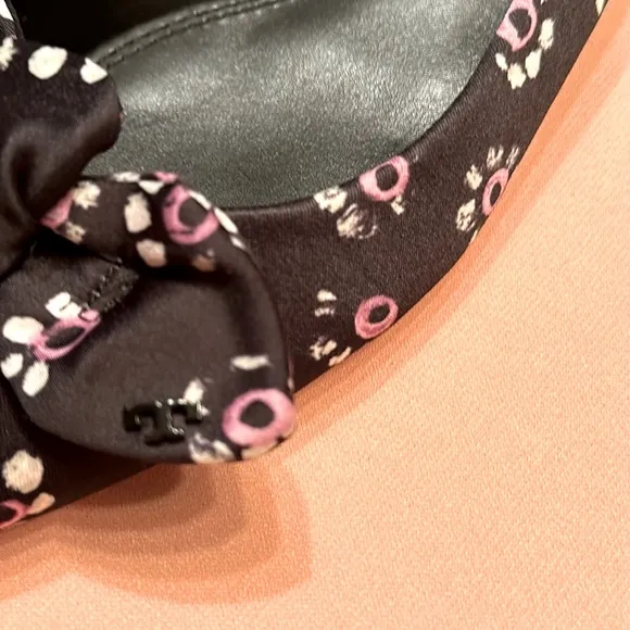 New Tory, Burch floral satin flat shoes.  Size 7 1/2
