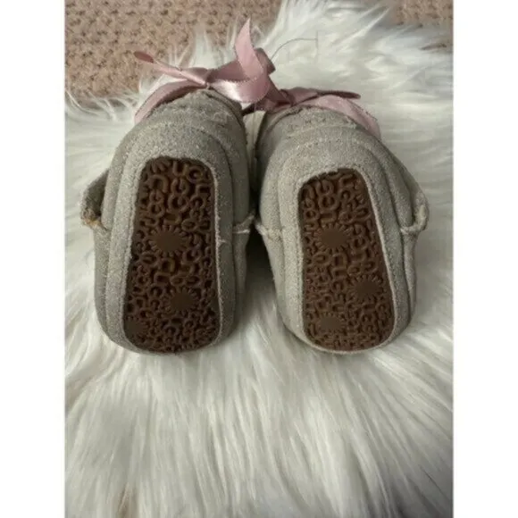 NEW UGG Infant Newborn 0/1 Jesse Bow II Gray Metallic Boots