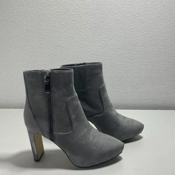 NEW WHITE HOUSE BLACK MARKET Suede Ankle Boots Women's size 9.5 Grey Tan Comfort