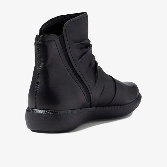 New Munro Women's Scout Black Leather Boots Sz 9 N