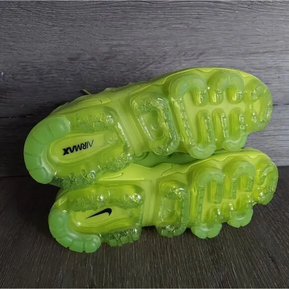 New Nike Air VaporMax Plus Running Shoes Volt Tennis Ball DX1784-300 Size 8