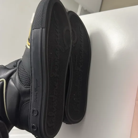 NIB Authentic Salvatore Ferragamo Rhonda Sneakers