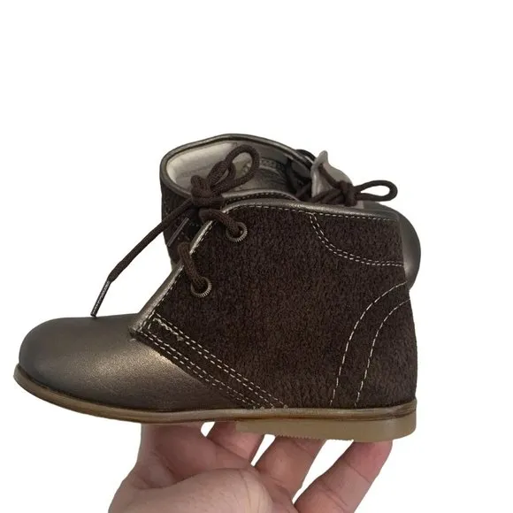 NIB Emel Leather Handmade Brown Metallic First Shoes