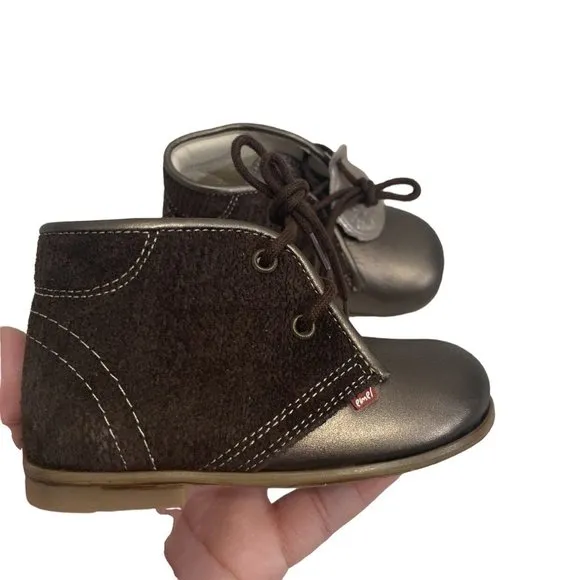 NIB Emel Leather Handmade Brown Metallic First Shoes