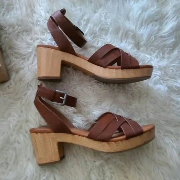 NIB Indigo Rd. Darsel Open Toe Ankle Strap Sandals