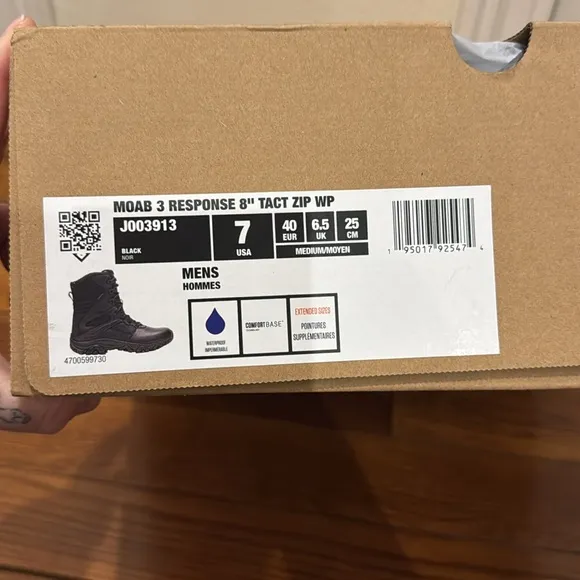 NIB Merrill MOAB 3 8” Zip Up Tactical Duty Boots size 7 M 9 W Vibram EMS Fire