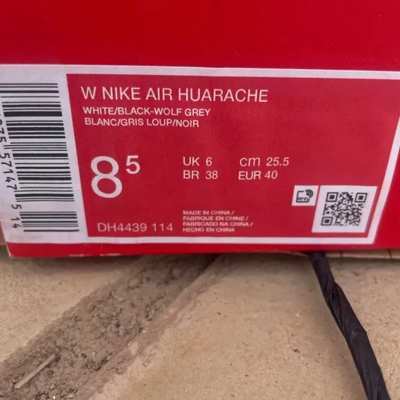 🆕Nike Air Huarache Women's Shoes Size 8.5 NIB White/Wolf Grey/Chlorophyll/Black