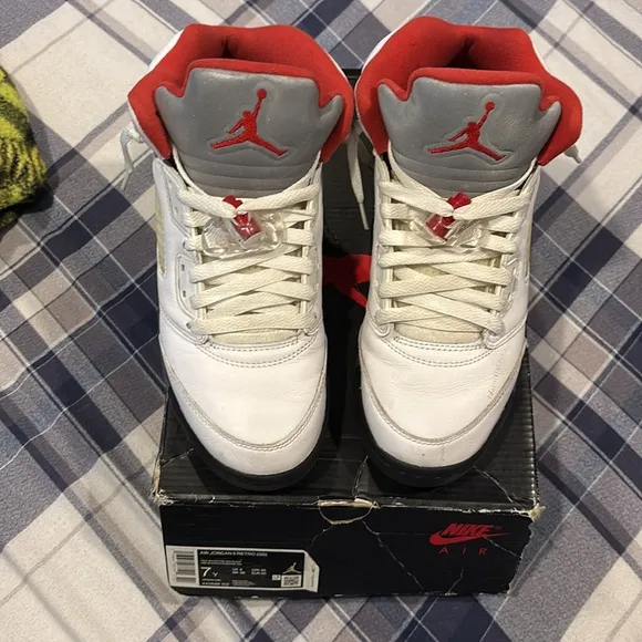 Nike Air Jordan Kids Shoes - White and Red