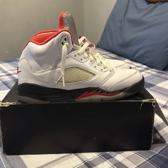 Nike Air Jordan Kids Shoes - White and Red