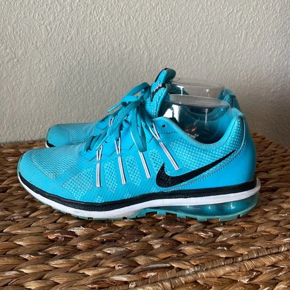 Nike Air Max Dynasty Women's Running Shoes Turquoise/Blue size 8.5 GUC