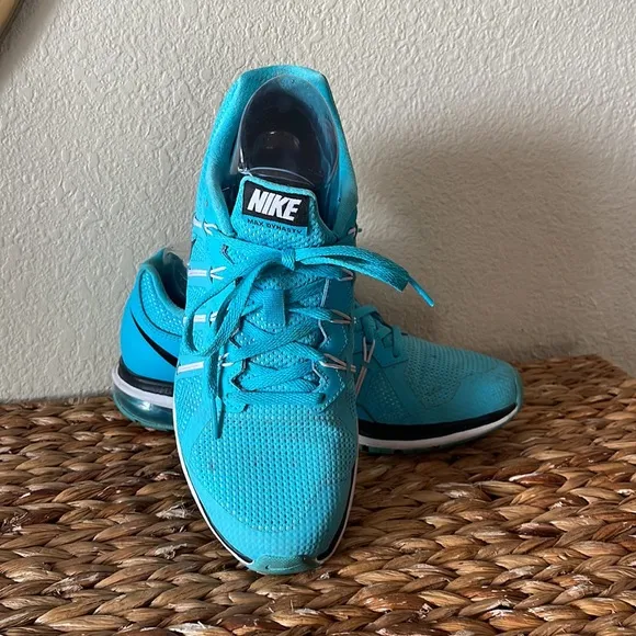 Nike Air Max Dynasty Women's Running Shoes Turquoise/Blue size 8.5 GUC