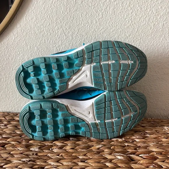 Nike Air Max Dynasty Women's Running Shoes Turquoise/Blue size 8.5 GUC