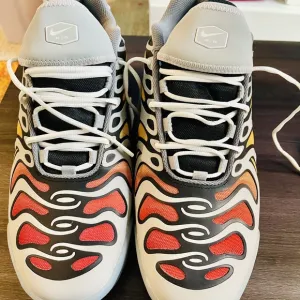 Nike Air Max Plus Red and Black Shoes