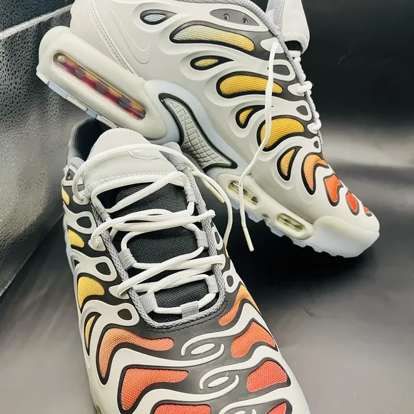 Nike Air Max Plus Red and Black Shoes
