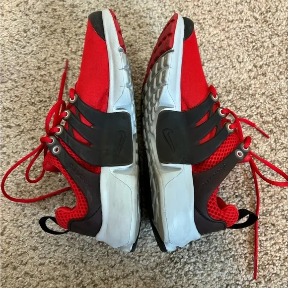 Nike Air Presto Low GS University Red Size 4Y