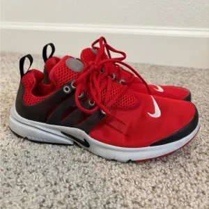 Nike Air Presto Low GS University Red Size 4Y