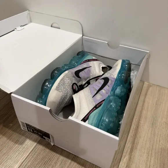 Nike‎ Air VaporMax 2019 Dragonfruit Shoes Athletic AR6631-009 Men Size 11 W/box