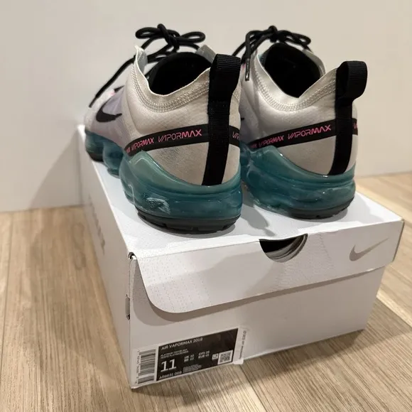 Nike‎ Air VaporMax 2019 Dragonfruit Shoes Athletic AR6631-009 Men Size 11 W/box