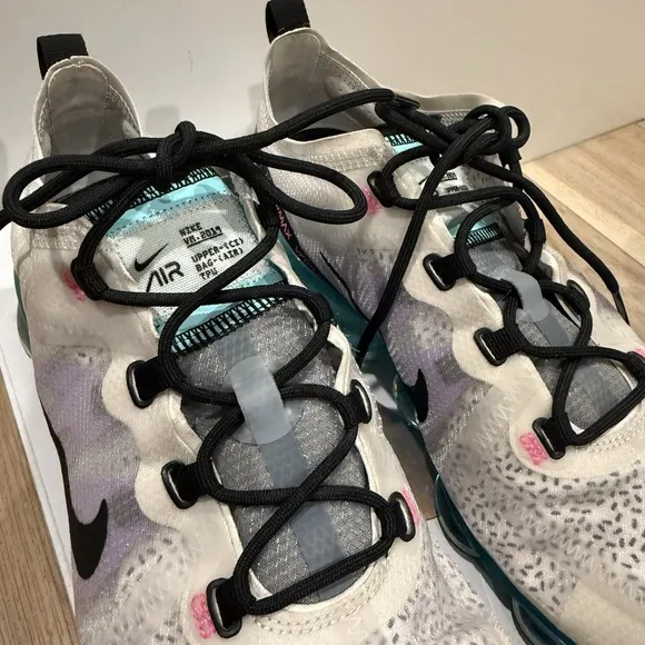 Nike‎ Air VaporMax 2019 Dragonfruit Shoes Athletic AR6631-009 Men Size 11 W/box