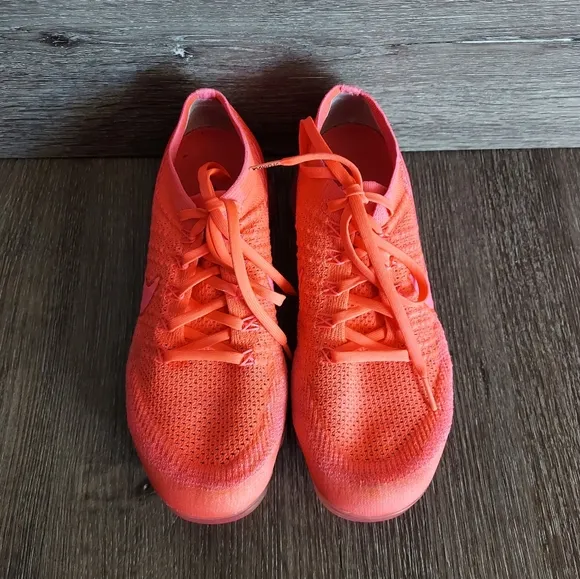 Nike Air Vapormax 'Hyper Punch’ Pink Women’s Size 10 Athletic Shoes
