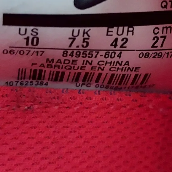 Nike Air Vapormax 'Hyper Punch’ Pink Women’s Size 10 Athletic Shoes