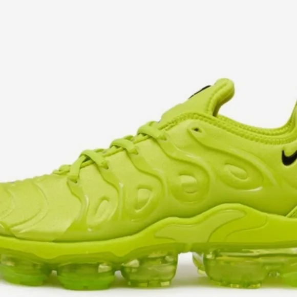 Nike Air VaporMax PlusWomen  new