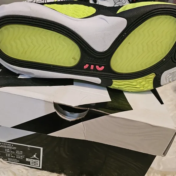 Nike Athletic Shoes Black and Neon Yellow