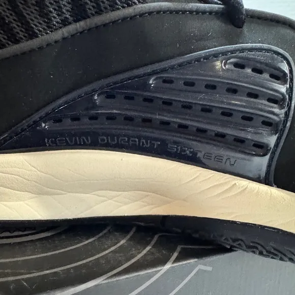 Nike KD16 (9.5M) black/smoke grey. Preowned in OG box.