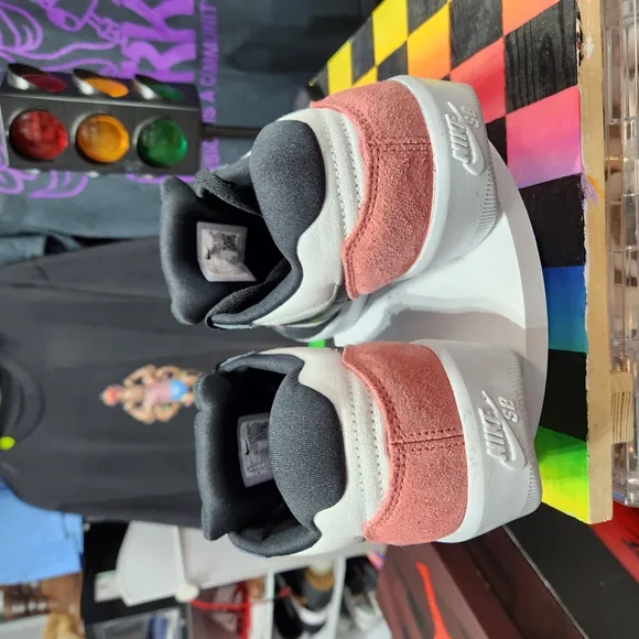 Nike Kids SB Dunk Low - Black and Pink