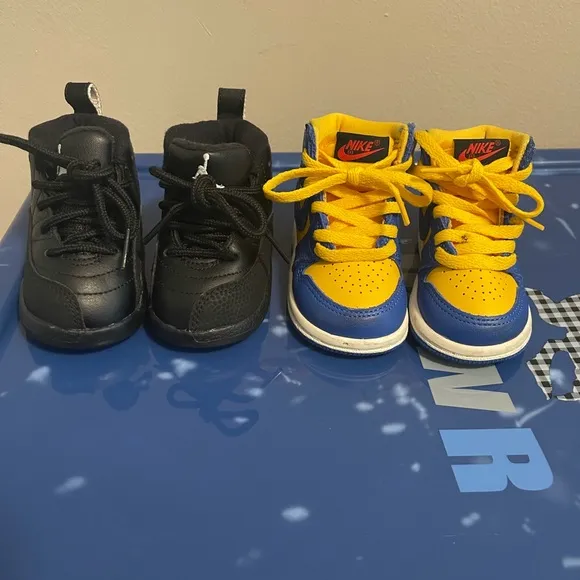 Nike Kids Shoes - Black and Blue/Yellow